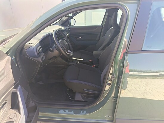 DACIA DUSTER Expression 1.0 TCe 67 kW manuál_4