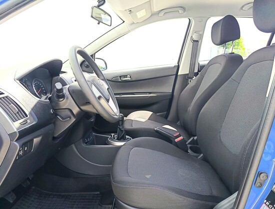 HYUNDAI I20 Family space 1.2 i 62 kW manuál_4