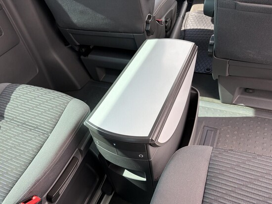 VOLKSWAGEN MULTIVAN 2.0 TDI 132 kW manuál, DPH_5