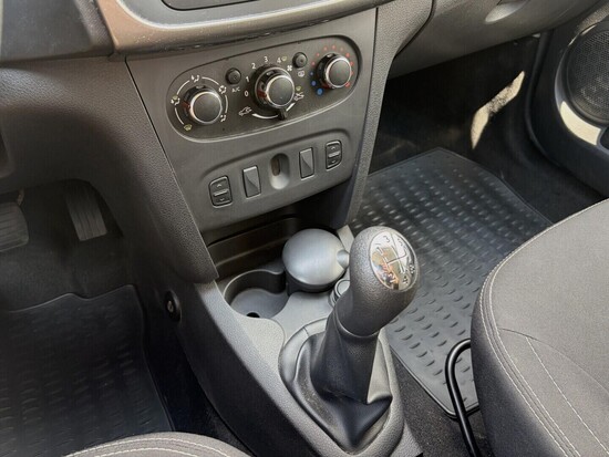 DACIA LOGAN  1.1 TCe 54 kW manuál_5