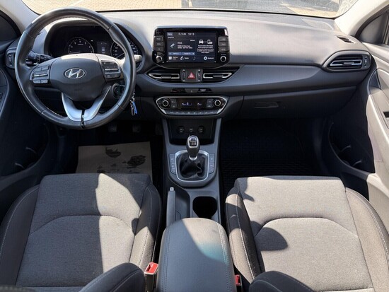 HYUNDAI I30 Smart 1.5 CVVT 81 kW manuál_4