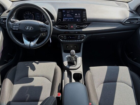 HYUNDAI I30 Smart 1.5 CVVT 80 kW manuál_4