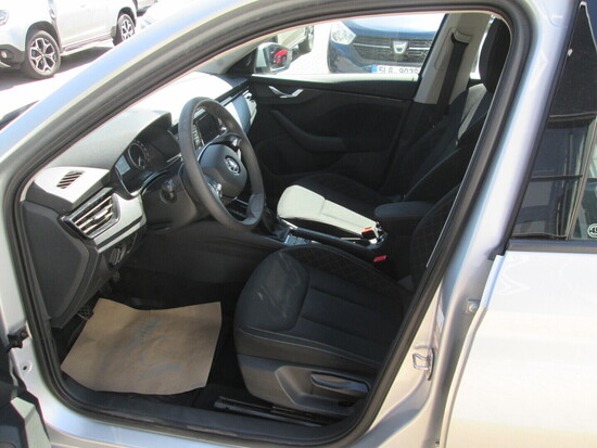 ŠKODA KAMIQ Ambition 1.0 TSI 81 kW manuál_3