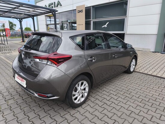TOYOTA AURIS ACTIVE TREND 1.8 e-CVT 73 kW automat_3